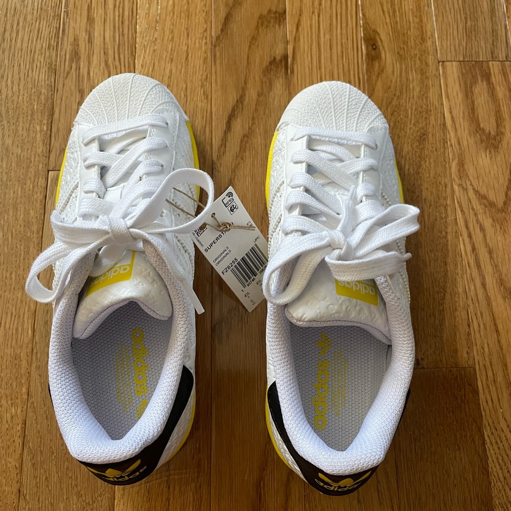 Adidas Kids White and Yellow Sneakers